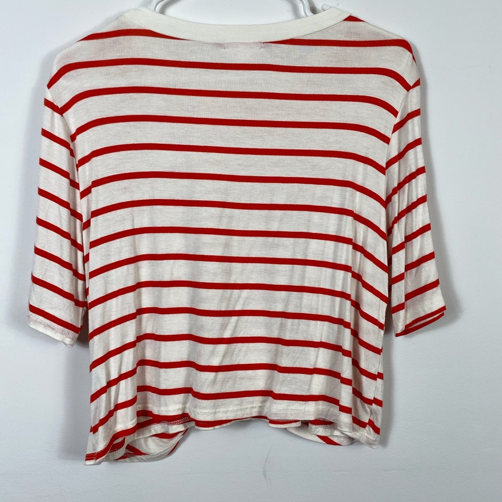 Abound Short Sleeve ‘Red/White’ Top Woman’s Size Medium - Picture 2 of 2